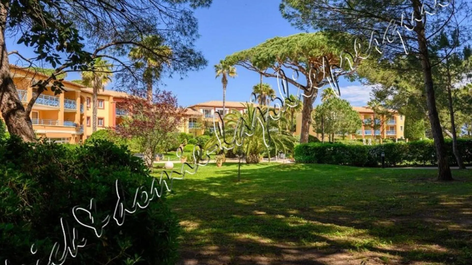 Magnifique Parc de la Presqu'île avec Piscine et Plage face à Porquerolles ! Hyères 0*,