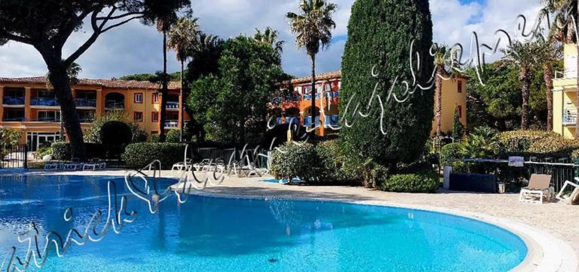 Magnifique Parc De La Presqu'Ile Avec Piscine Et Plage Face A Porquerolles ! Hyeres Apartment