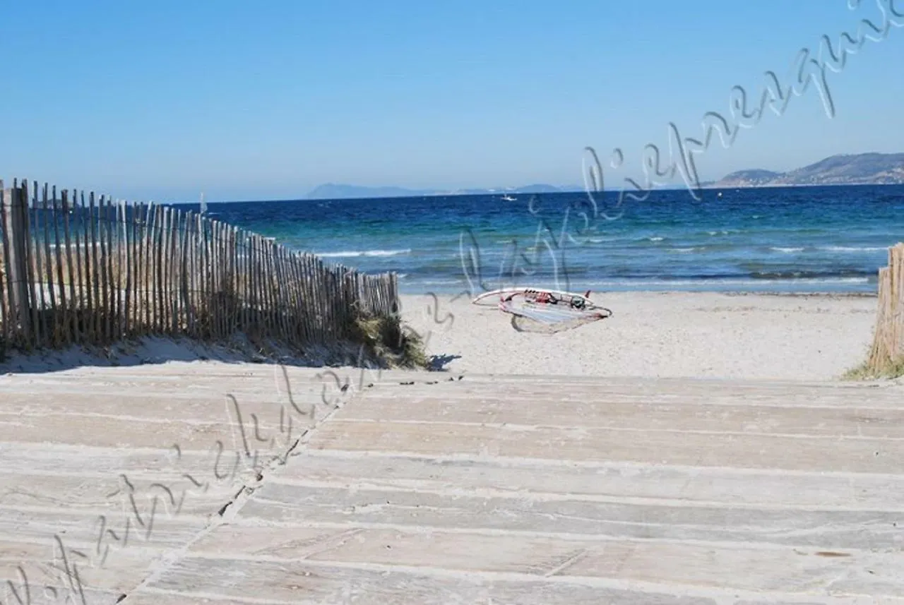 Magnifique Parc De La Presqu'Ile Avec Piscine Et Plage Face A Porquerolles ! Hyeres Apartment