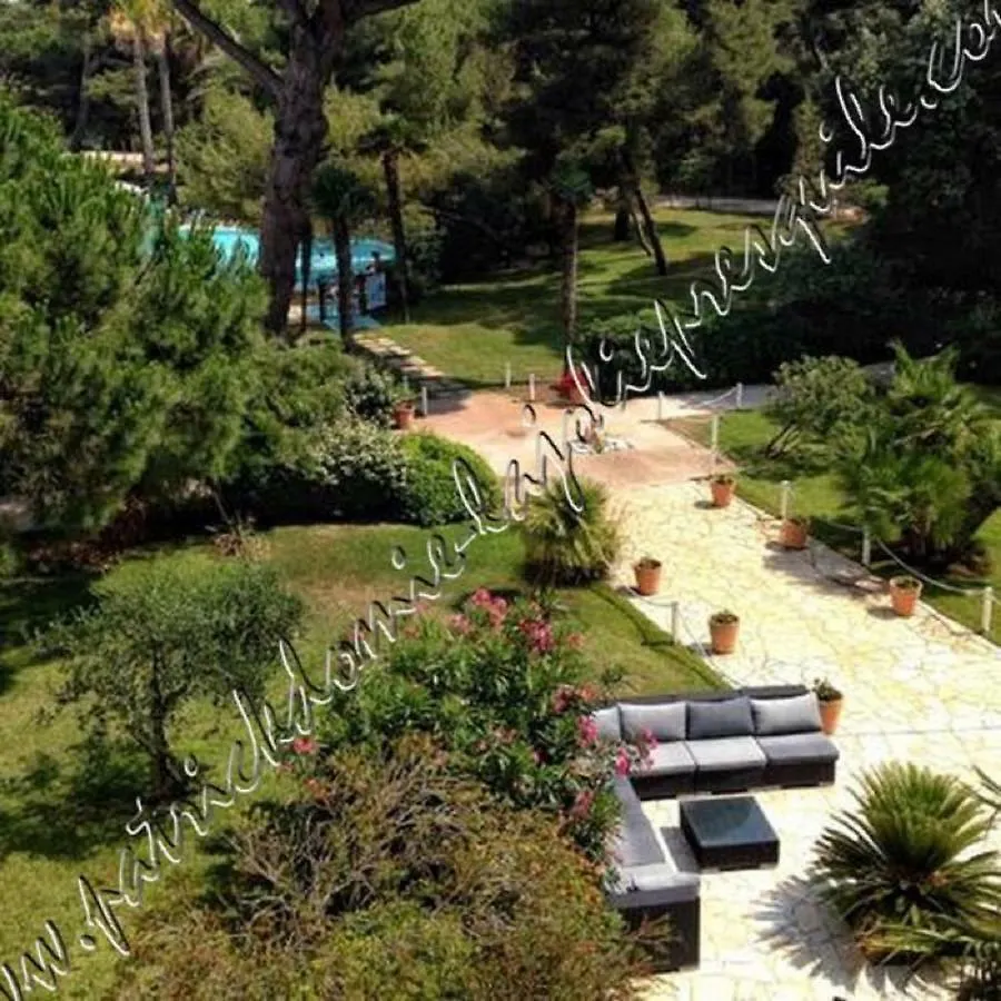 Apartment Magnifique Parc De La Presqu'Ile Avec Piscine Et Plage Face A Porquerolles ! Hyeres